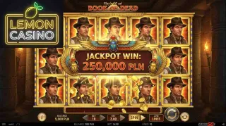 Slot_machine_winning_jackpot_pay